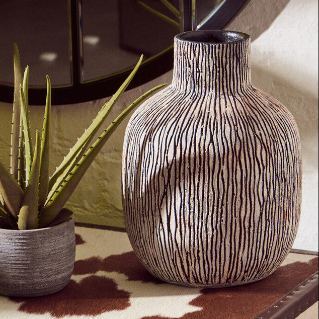 Arid Earthenware Vase