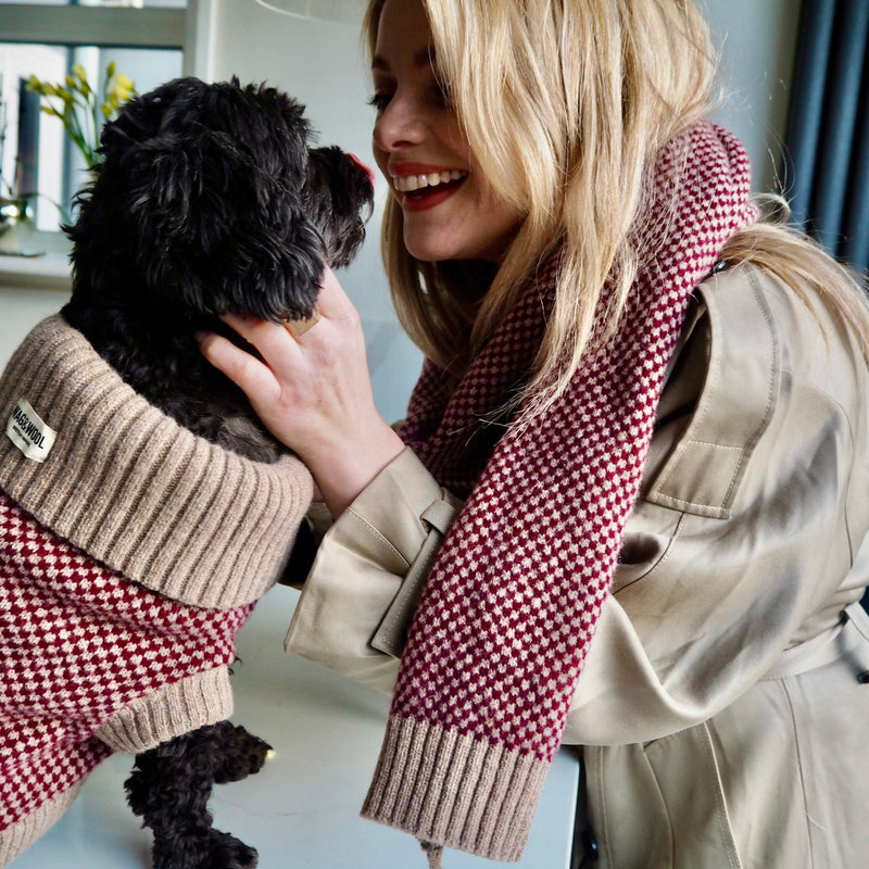 Burgundy Merino Lambswool Scarf – Heritage Style with Modern Elegance