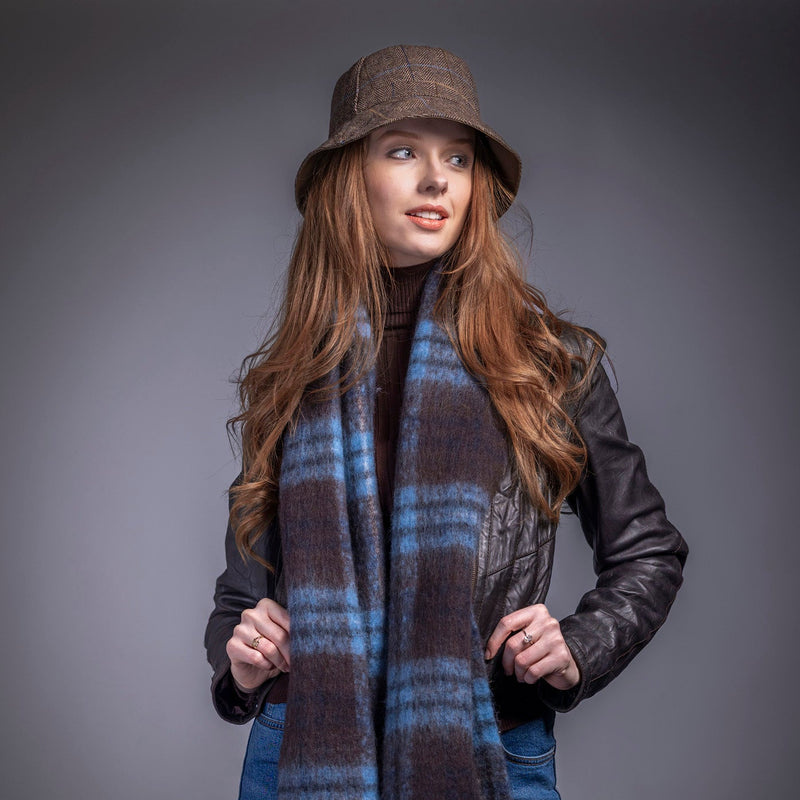 Women's Reversible Tweed Bucket Hat