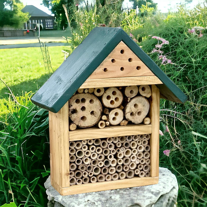 WBC Buzzing Large Solitary Bee Hotel