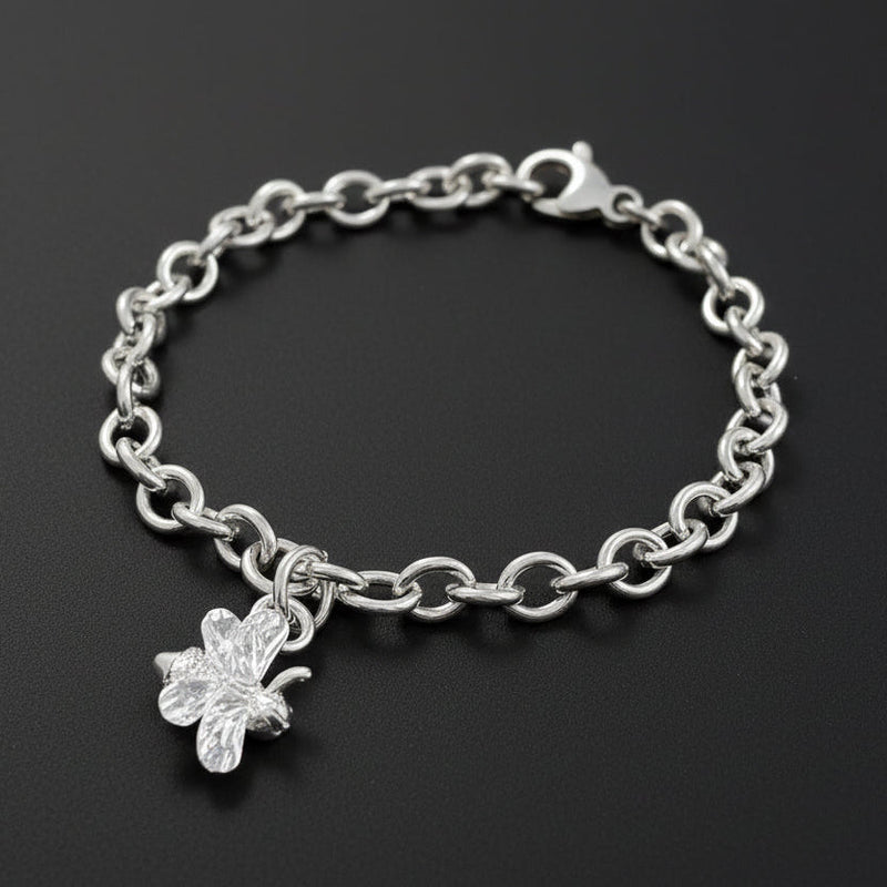Bumble Bee Silver Charm