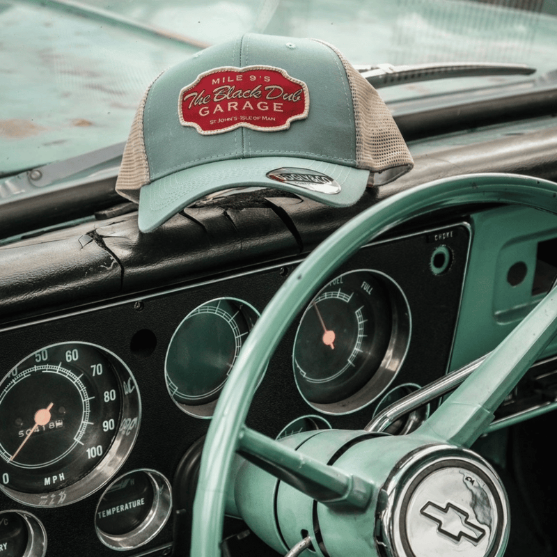 Black Dub Garage Trucker Hat - Peppermint