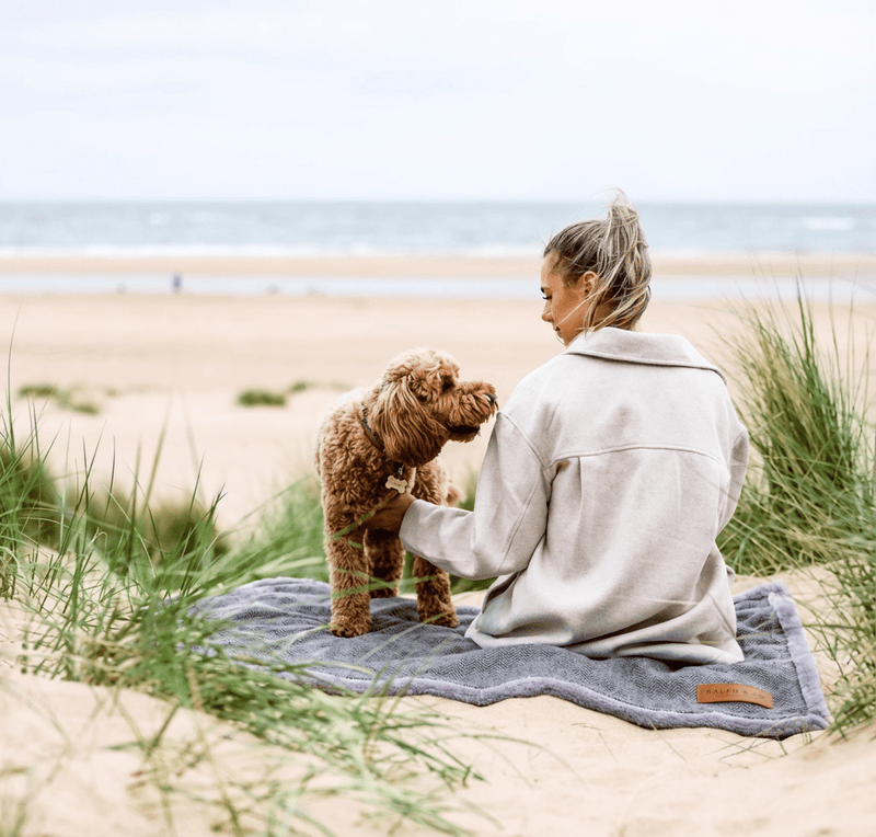 THE BALMORAL | LUXURY GREY HERRINGBONE & FAUX FUR REVERSIBLE DOG BLANKET